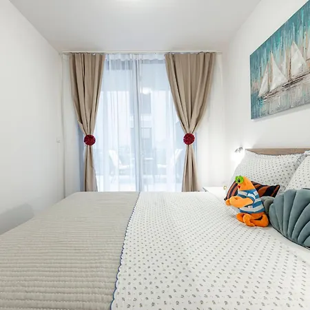 Lupo Gravosa Free Parking Dubrovnik