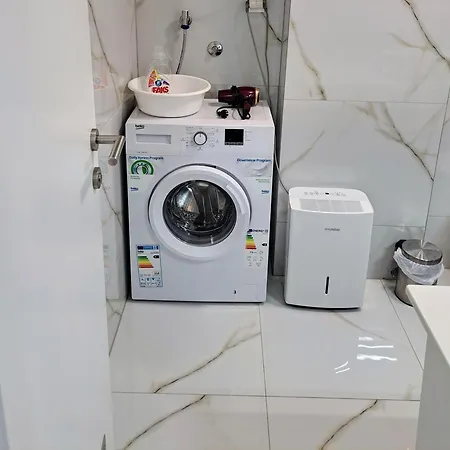 Lupo Gravosa Free Parking