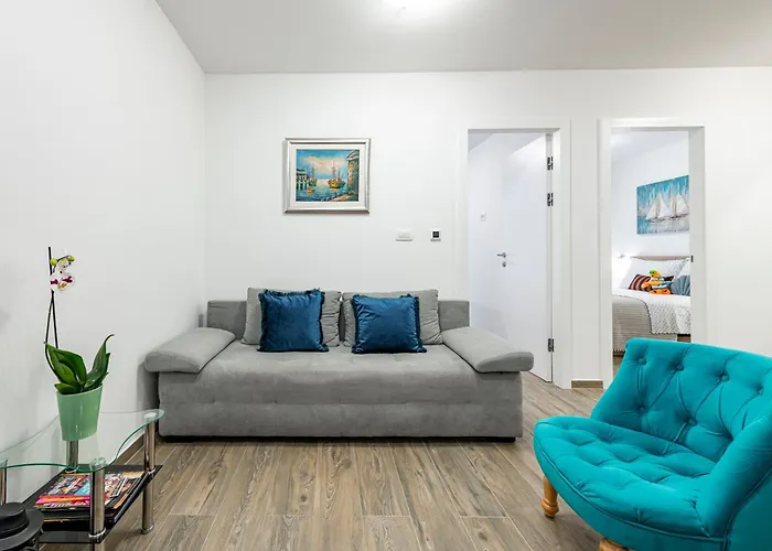 Lupo Gravosa Free Parking דירה *