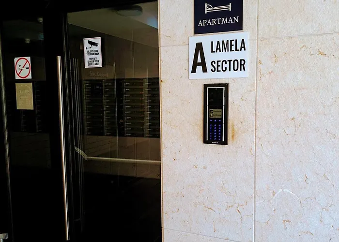 Lupo Gravosa Free Parking דירה *